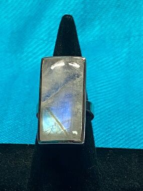 NWOT Rainbow Moonstone Rectangular Silver Ring - Blue & Green Flash, sz 5